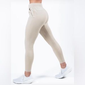 Alphalete Trace Joggers